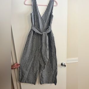 Banana Republic Gingham Romper! Great Condition - Only worn 2 - 3 times!